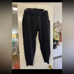 Athleta Venice jogger pant large petite never worn in black